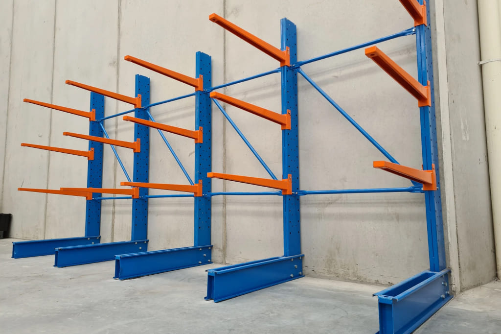 Cantilever racking