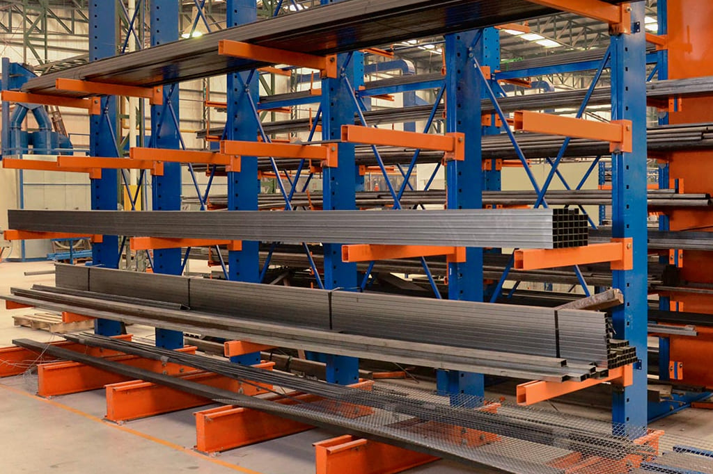 Cantilever racking